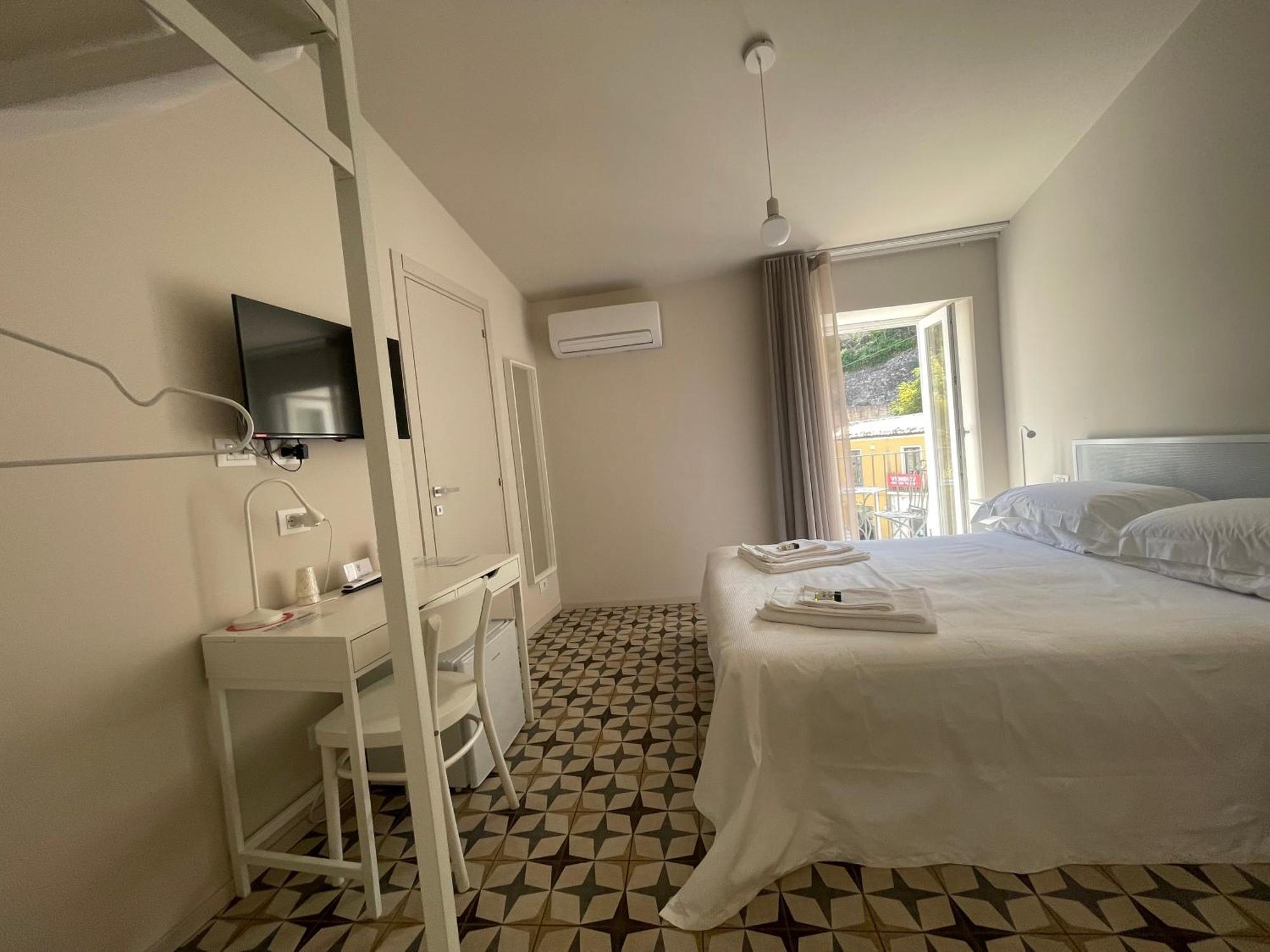 Moronero Hotel Ragusa Exterior photo